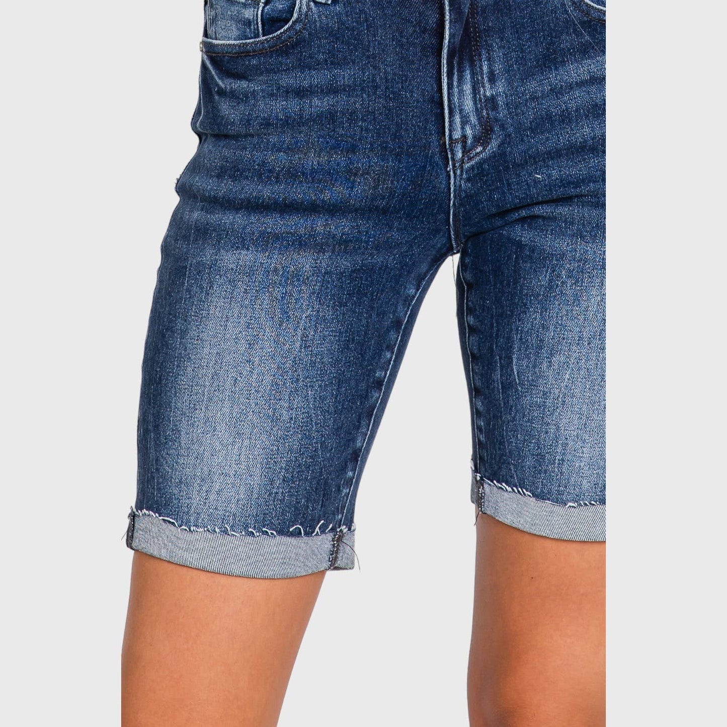 Bermuda Cuffed Short