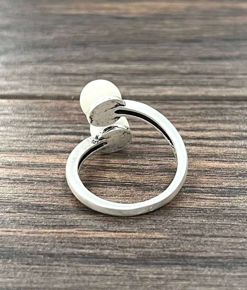 Round White Turquoise, Brass Adjustable Rings