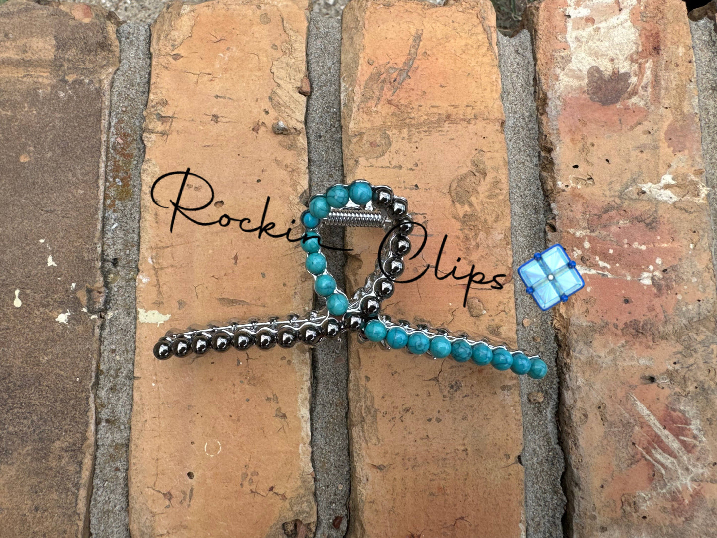 Half Pearl Turquoise Claw Clip