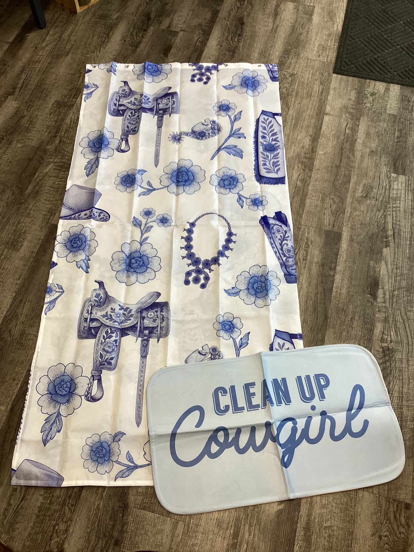 Western Chinoiseire Shower Curtain Set