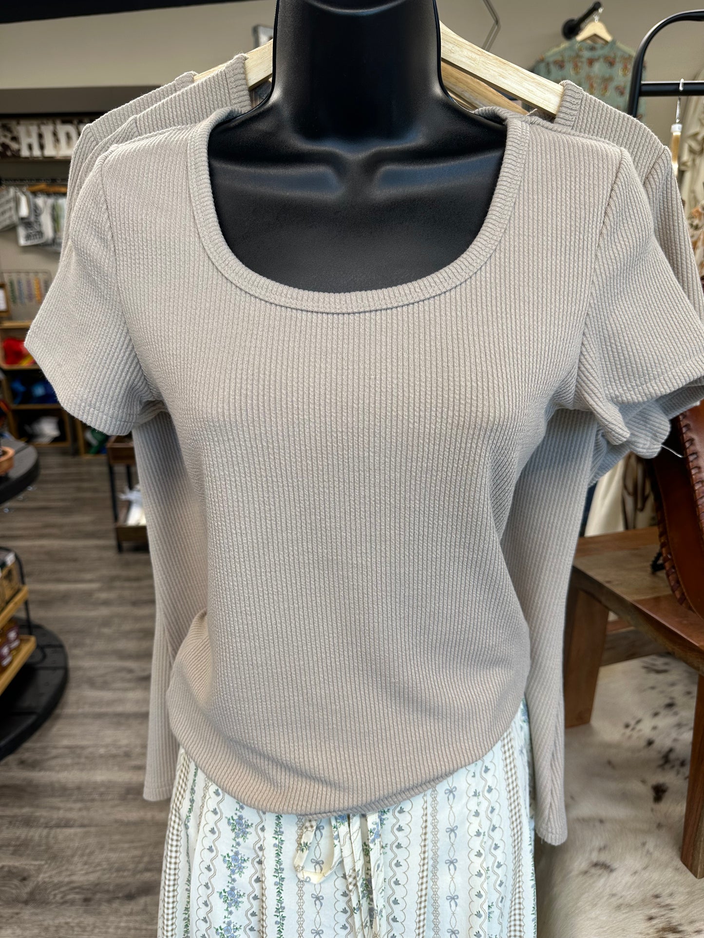 Ribbed Scoop Neck Tee