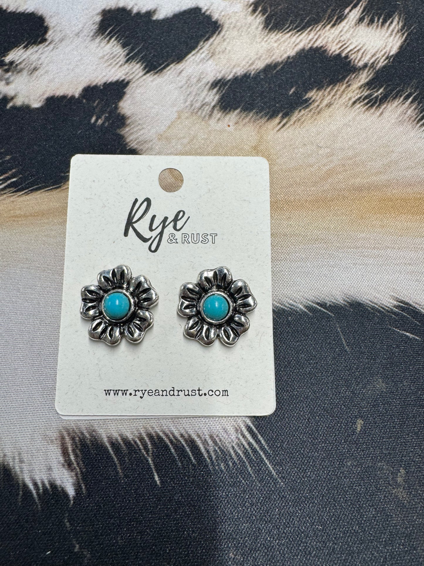 Flower Turquoise Stud