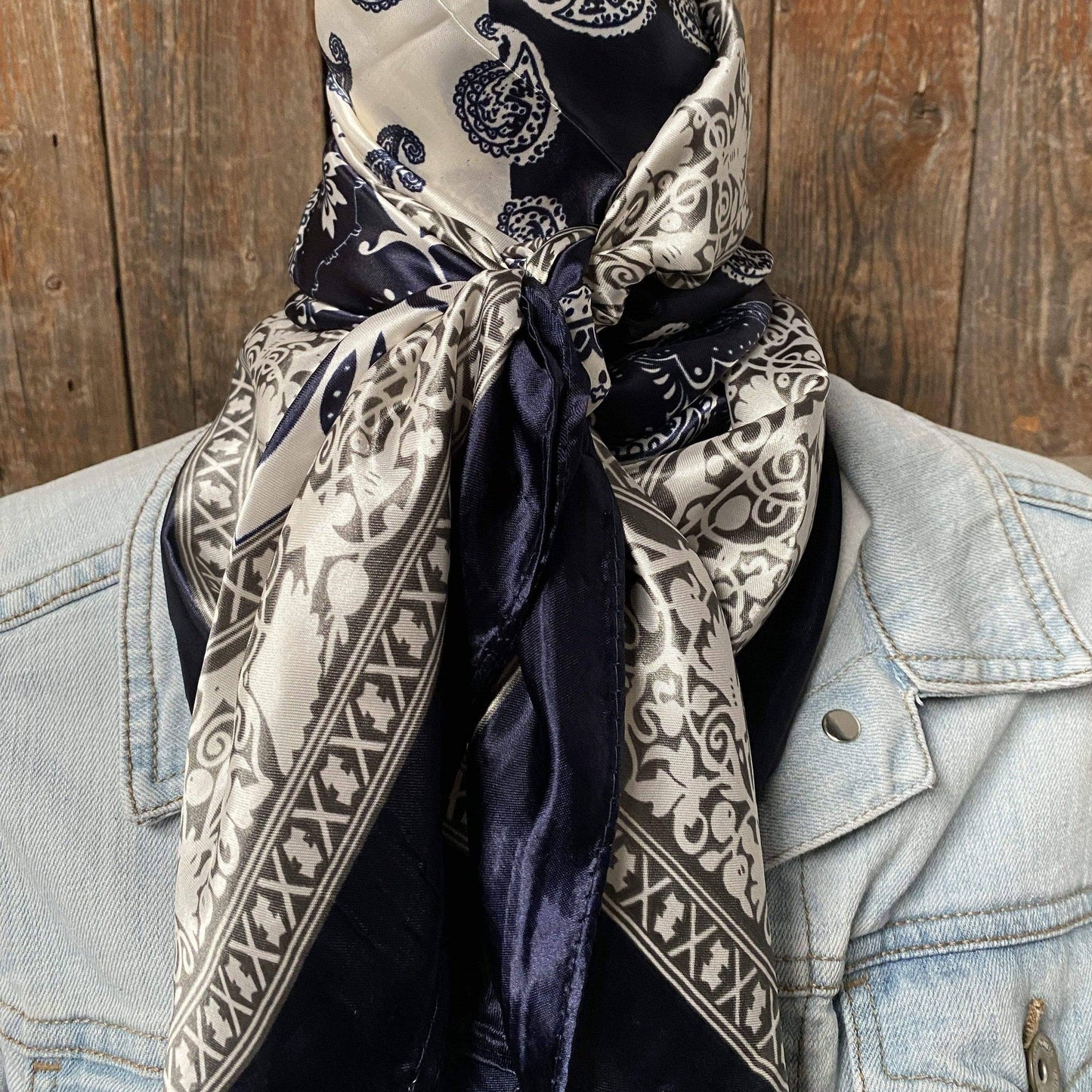 Two Tone Navy Paisley Wild Rag