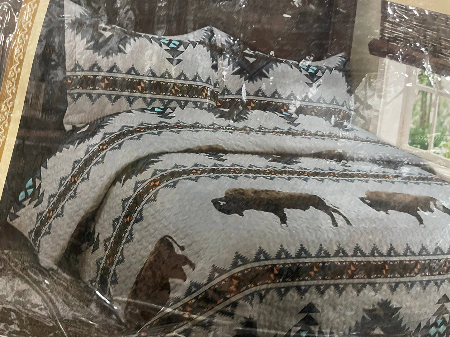 White Buffalo Aztec Bedding Set