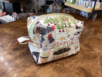Garden Chicken Pouch White