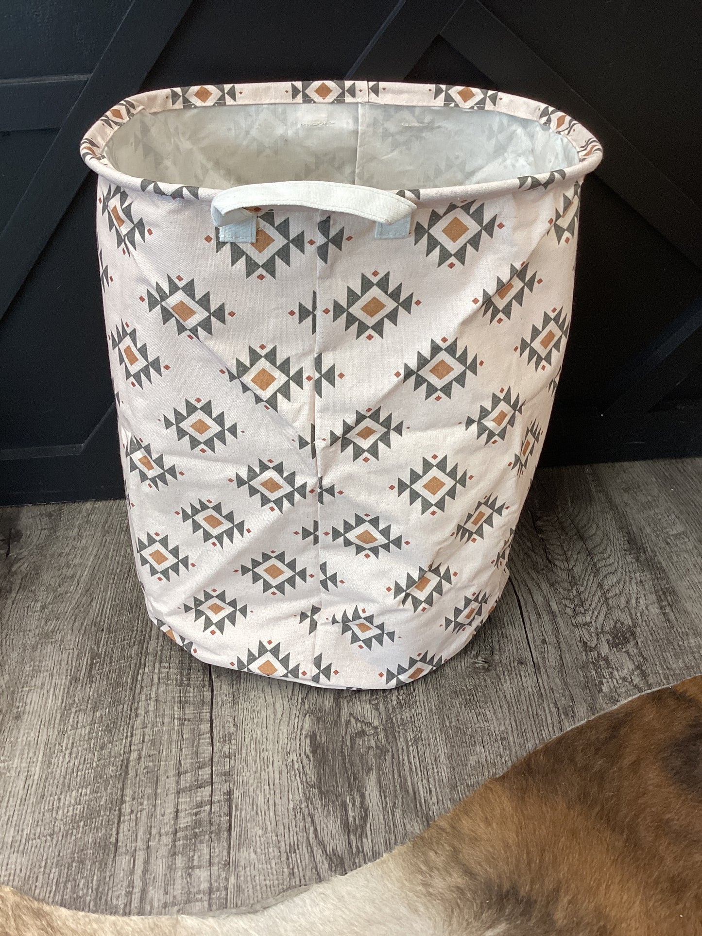 Collapsible Laundry Basket (Tan Aztec)