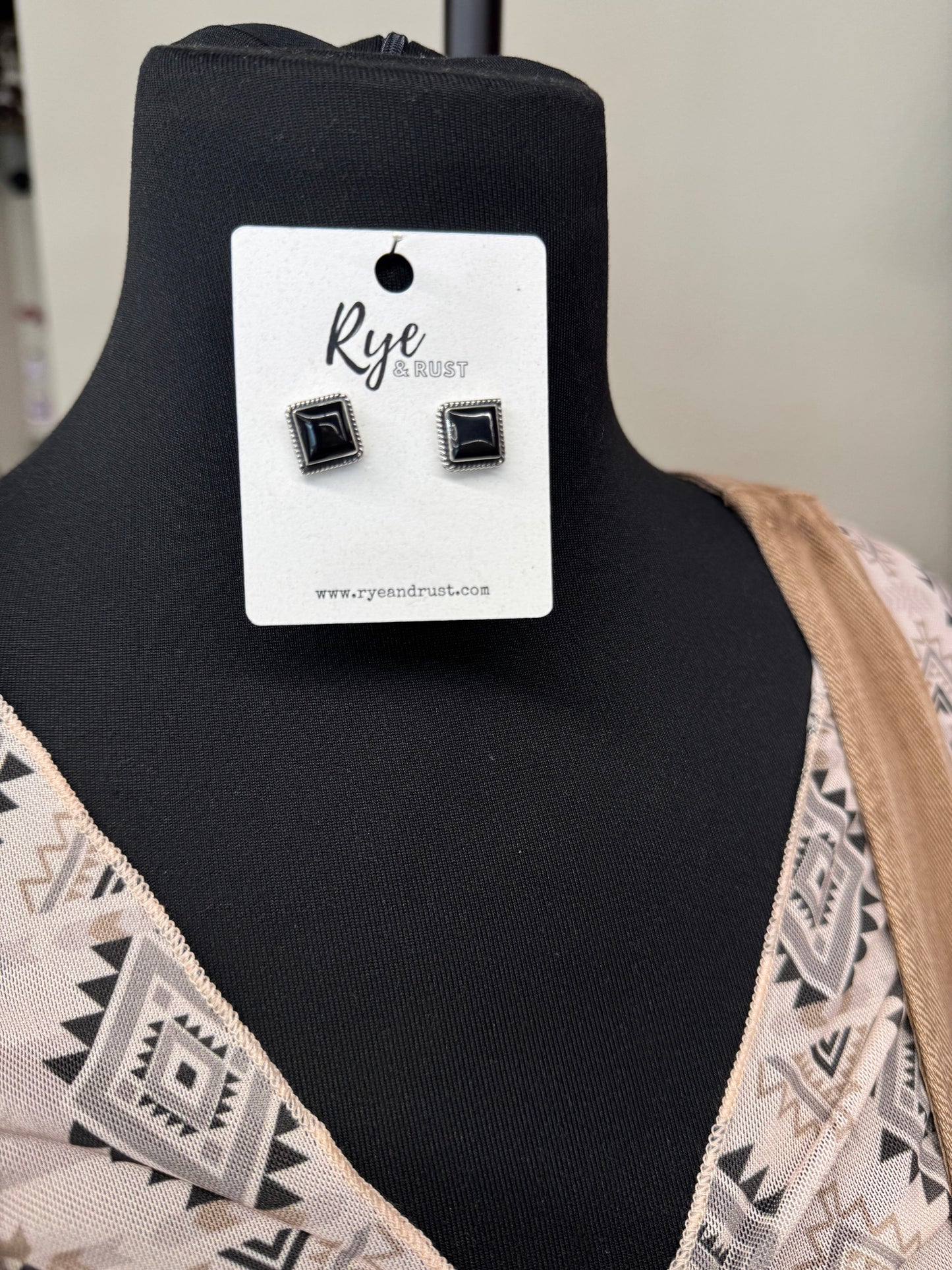 Onyx Square Stud