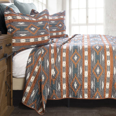 Wrangler® Checotah Quilt Set