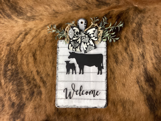 Welcome Cutting Board Sign