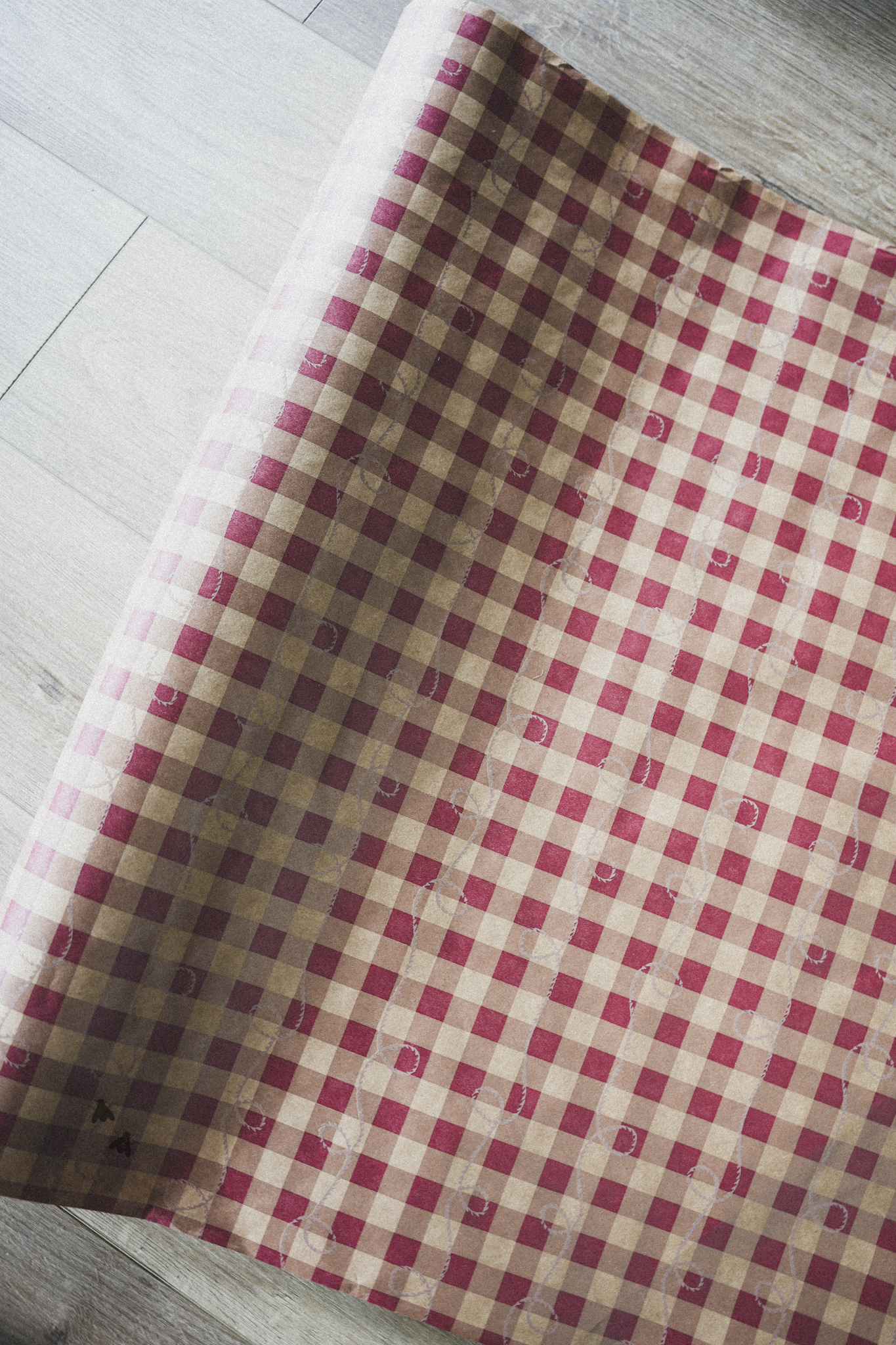 Gingham Rope Wrapping Paper