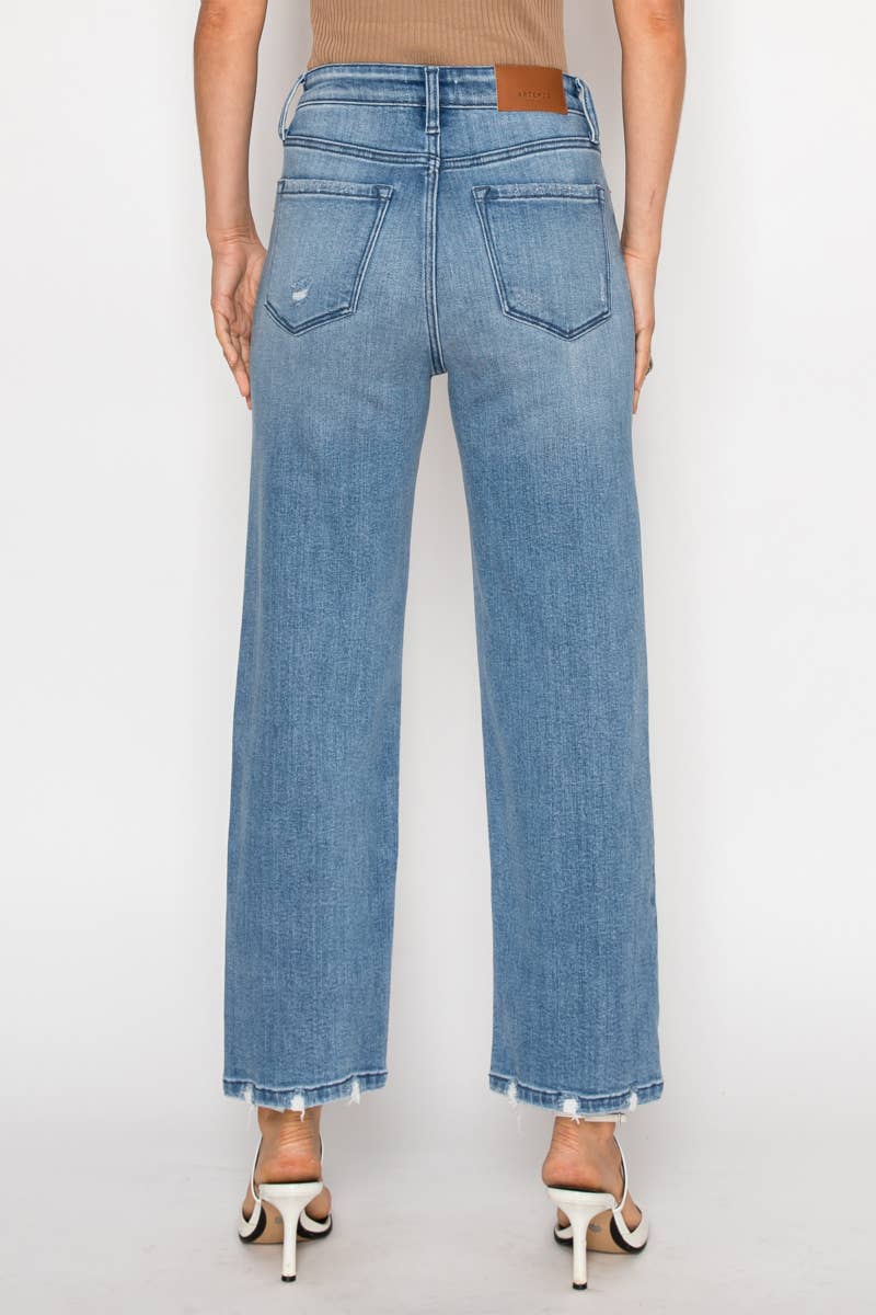 HIGH RISE STRAIGHT JEANS