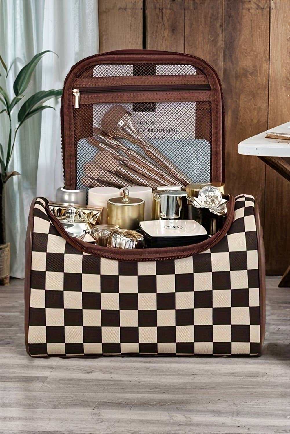 Checkered Zipper Makeup Bag