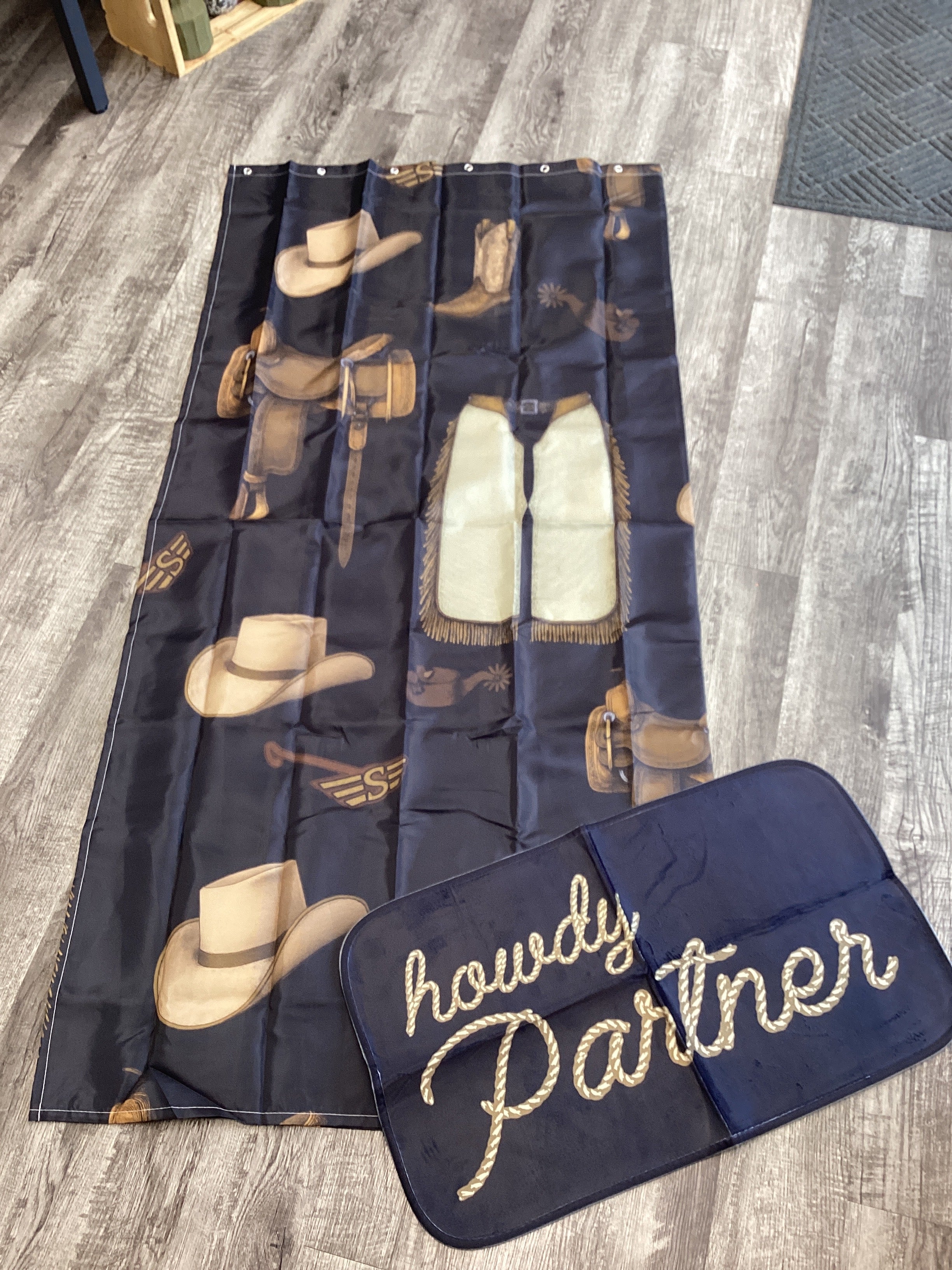 Classic Western Shower Curtain Set