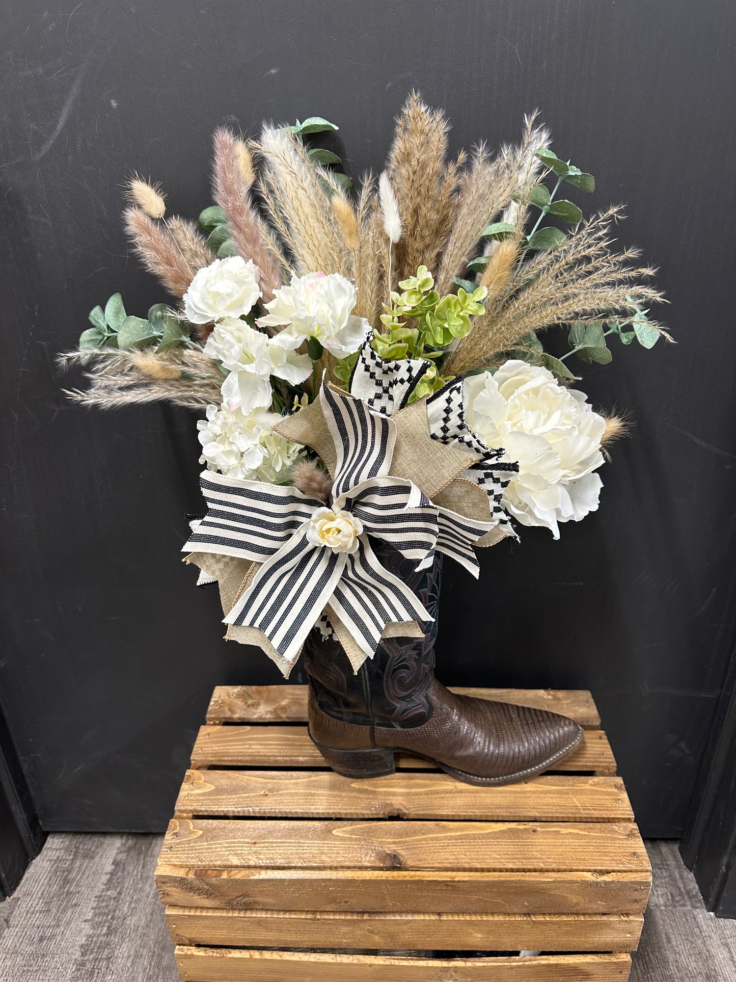 BW Boot Decor