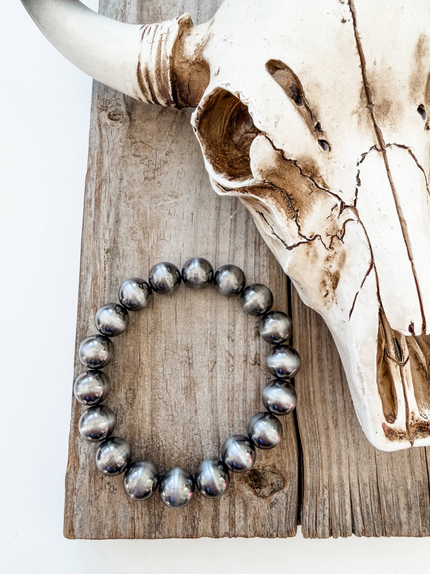 11mm Navajo Style Pearl Stretch Bracelet