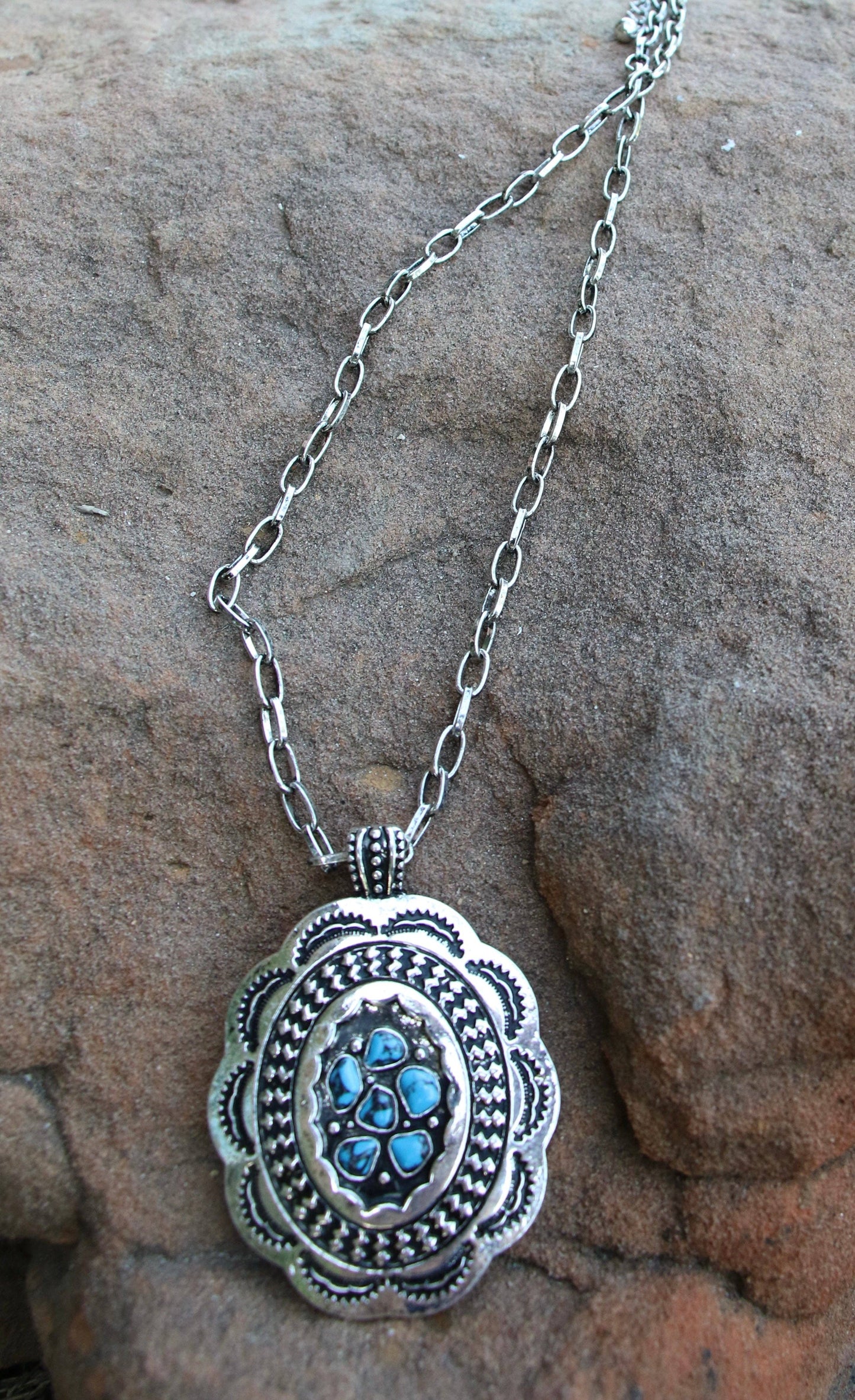 SNAKE EYE CONCHO Necklace