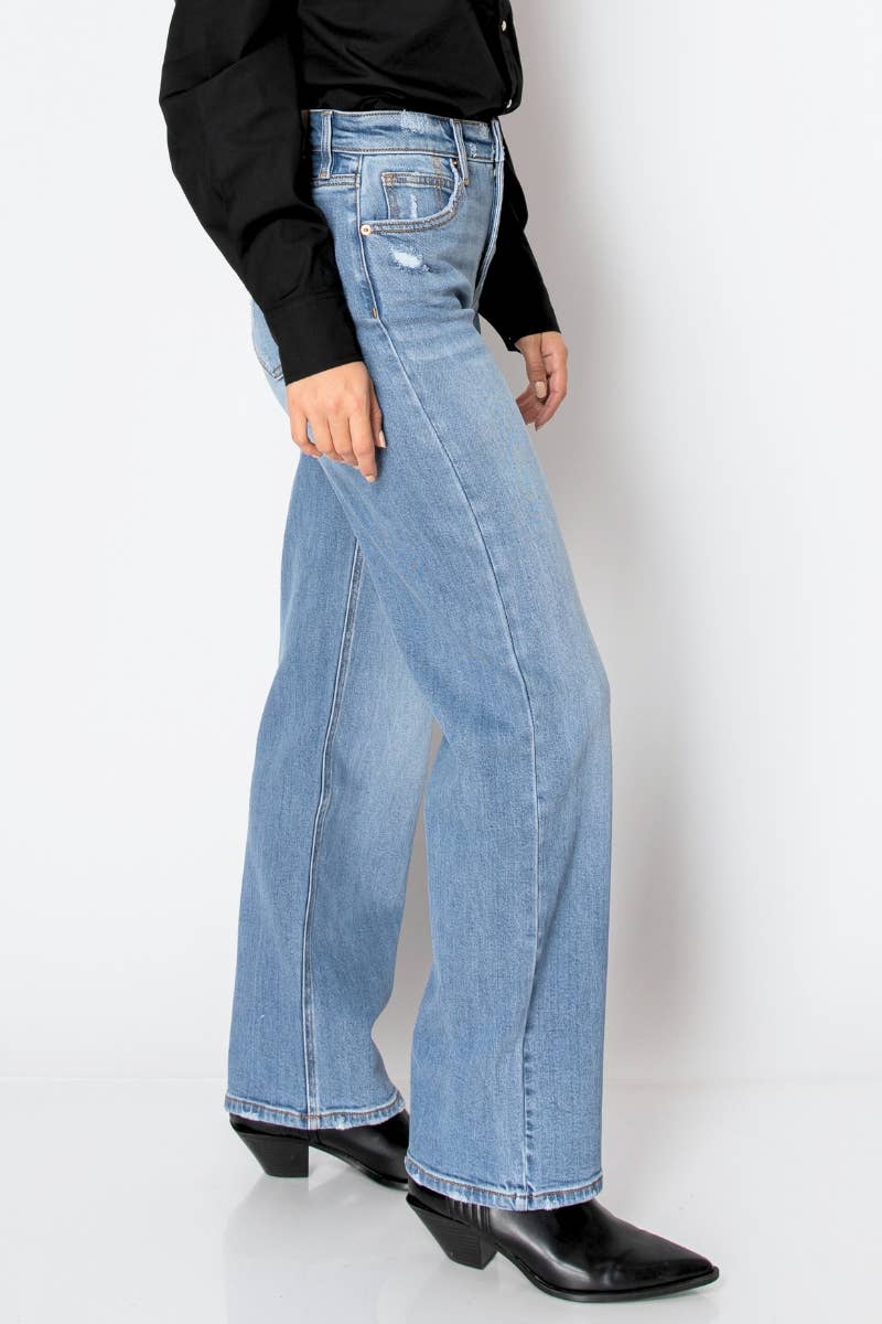 HR Straight Jeans